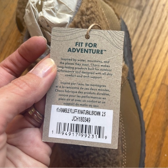 NEW Chaco Kids Ramble Fluff Boots JCH180349 Natural Brown Size 2.5 NWT - Picture 3 of 4